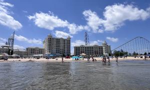 Fun in the summer sun at Cedar Point beach in June 2025. Sandusky, Ohio. Recreation. Steve Holland.